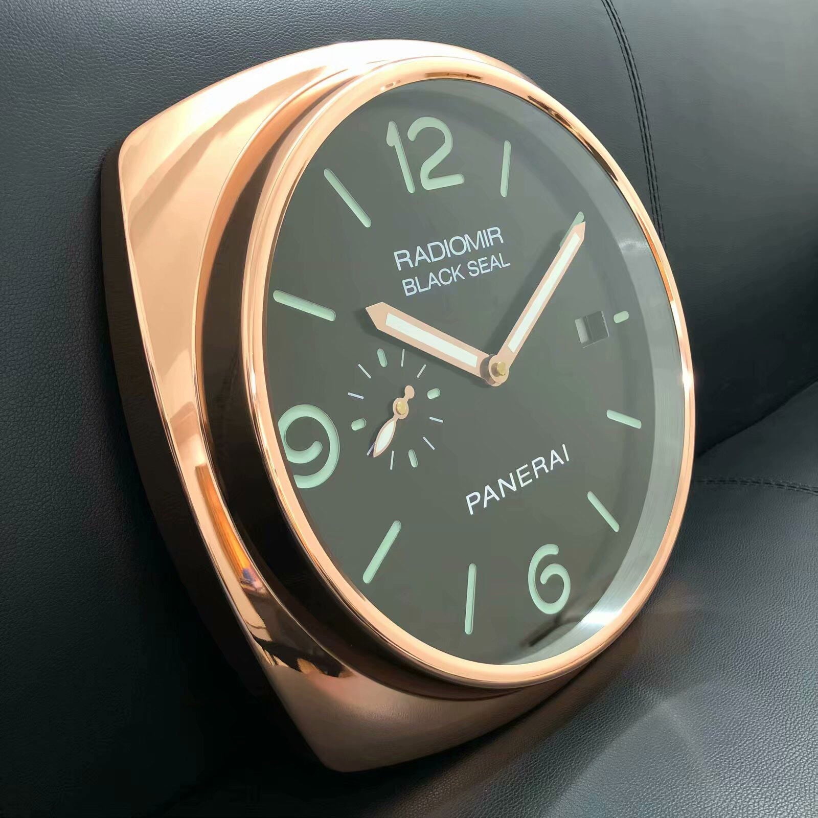 Radiomir wall clock