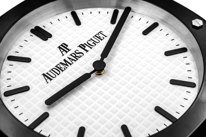 Luxury Watch Audemars Piguet AP09 - Elegance and Precision Swiss Made