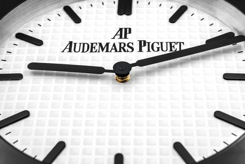Luxury Watch Audemars Piguet AP09 - Elegance and Precision Swiss Made